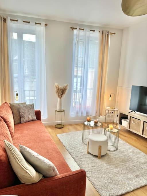 Appartement Avec Magnifique Vue Sur La Saone Et Son Balcon シャロン・シュル・ソーヌ エクステリア 写真